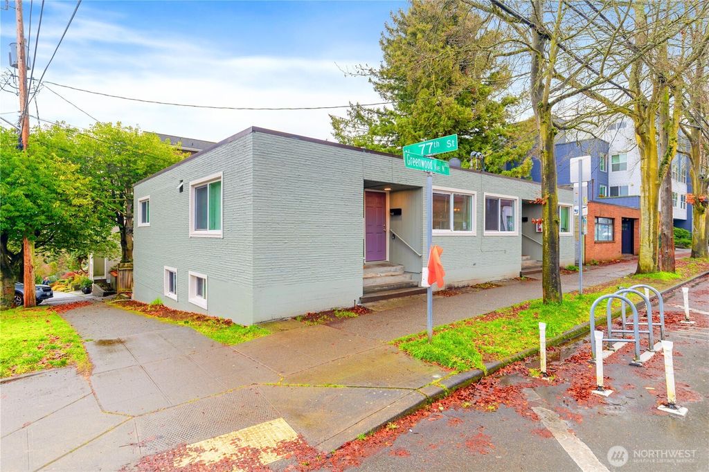 Photo of 7618 Greenwood Avenue N, Seattle, WA 98103 (MLS # 2509905)