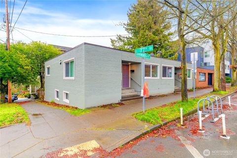 Photo of 7618 Greenwood Avenue N, Seattle, WA 98103 (MLS # 2509905)