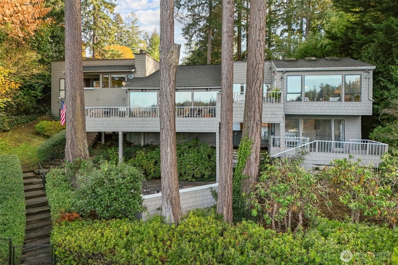 22 Loch Lane SW