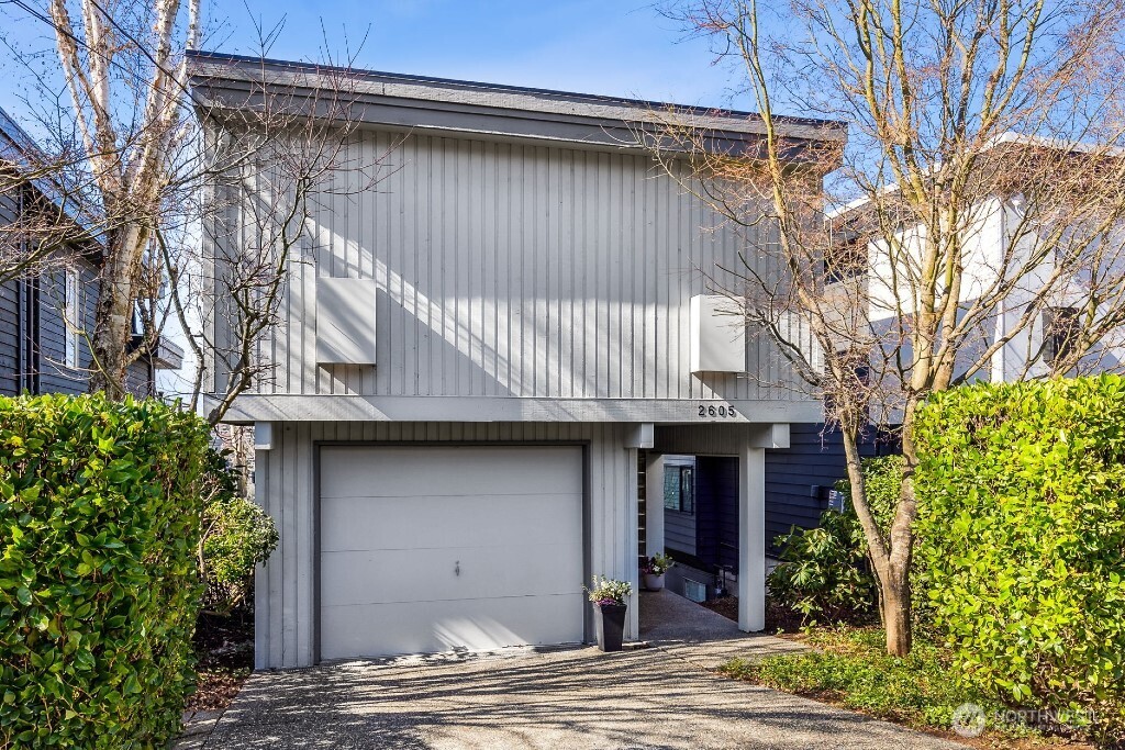 2605 13th Avenue W