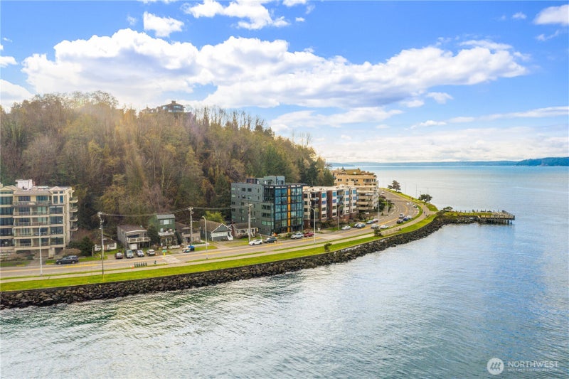 1100 Alki Avenue SW