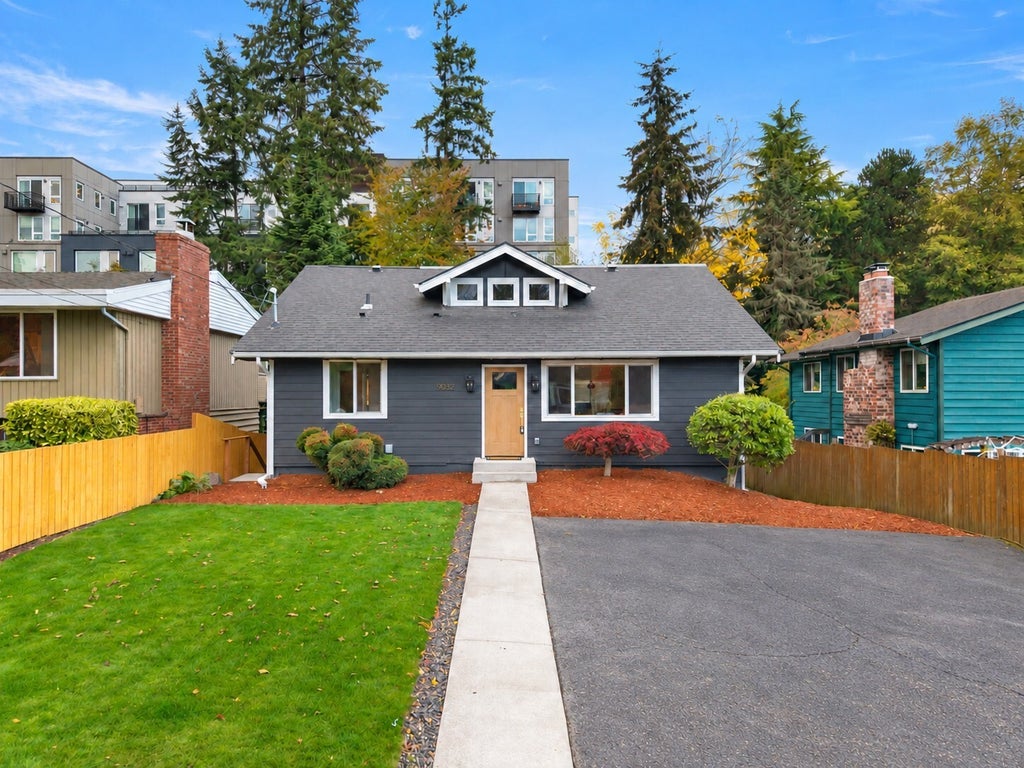 Photo of 9032 Palatine Avenue N, Seattle, WA 98103 (MLS # 2599843)