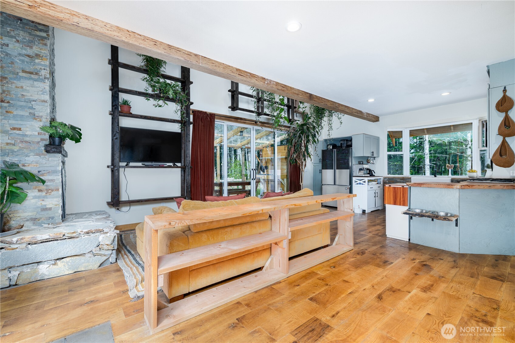 151 E Skyview Drive