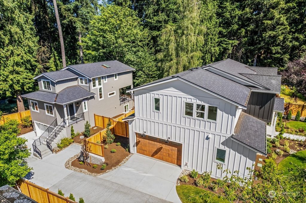 Photo of 10417 130th Avenue NE, Kirkland, WA 98033 (MLS # 2280014)