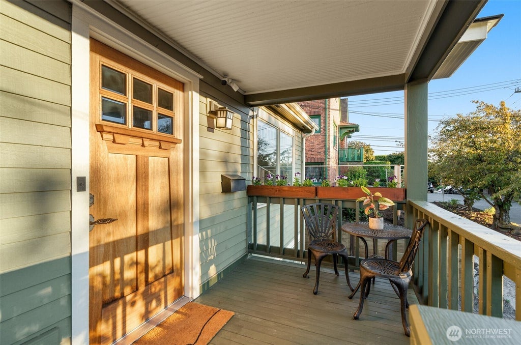 Photo of 3006 11th Avenue W, Seattle, WA 98119 (MLS # 2569339)