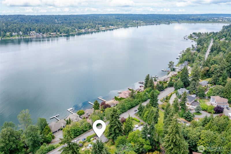 2642 E Lake Sammamish Parkway NE