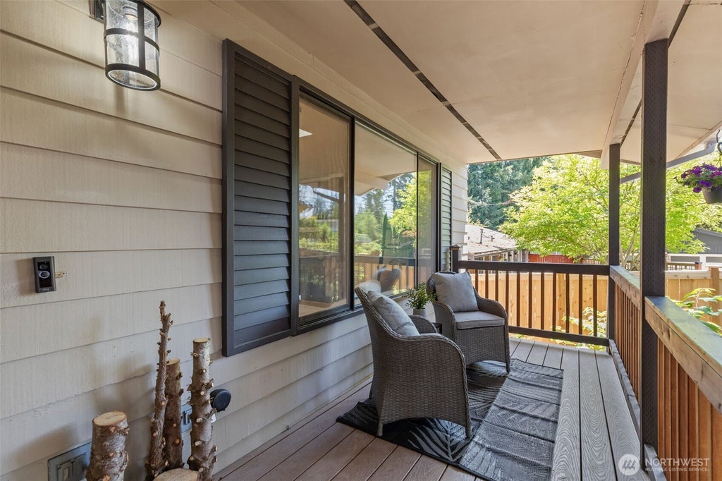 Photo of 15442 SE 22nd Place, Bellevue, WA 98007 (MLS # 2555251)