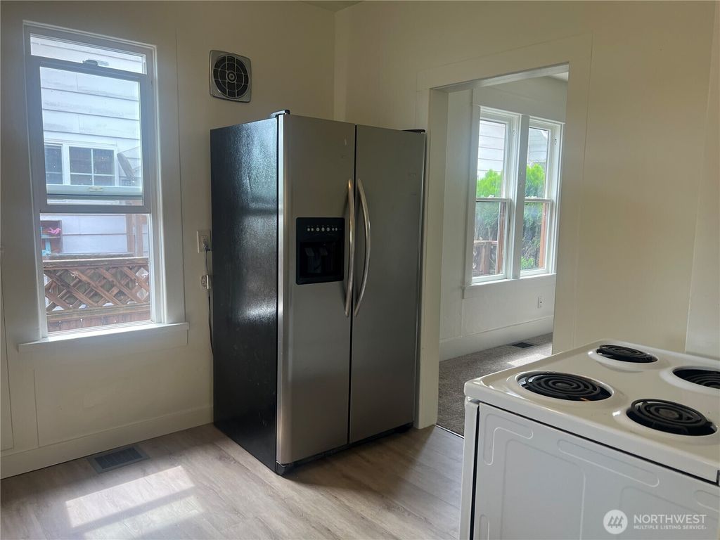 Photo of 2123 S Wilkeson Street, Tacoma, WA 98405 (MLS # 2520471)