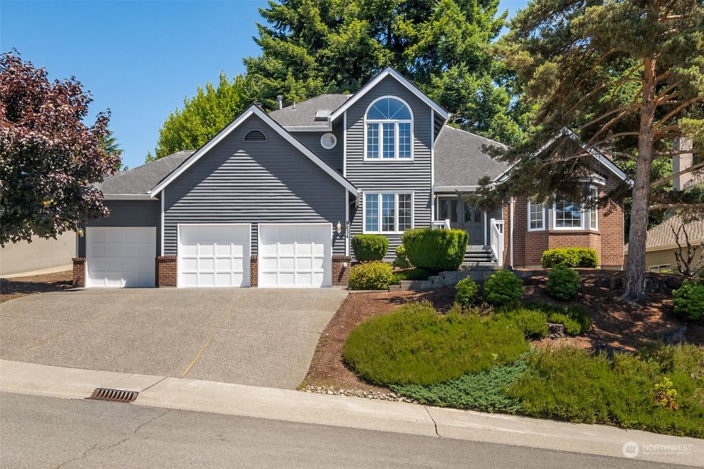 Photo of 8434 127th Avenue SE, Newcastle, WA 98056 (MLS # 2130973)