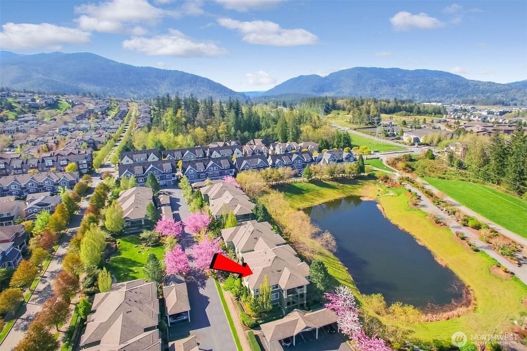 Photo of 1957 23rd Place NE #203, Issaquah, WA 98029 (MLS # 2397408)