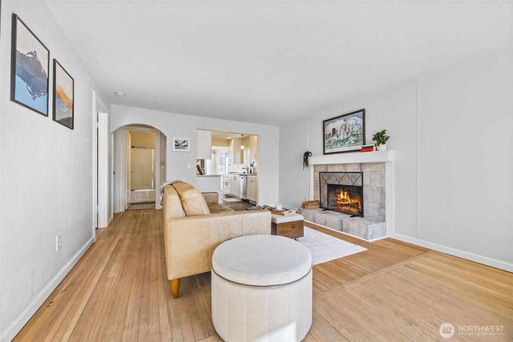 Photo of 10332 Midvale Avenue N, Seattle, WA 98133 (MLS # 2434060)