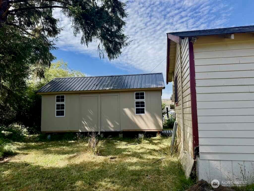 2463 W Pleasant Drive