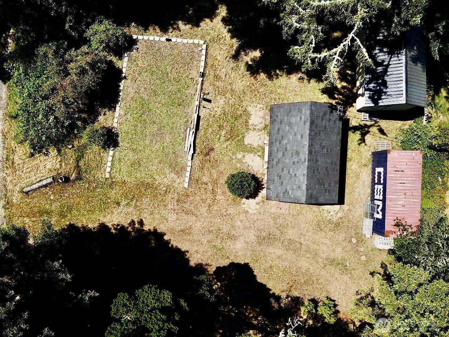 2463 W Pleasant Drive