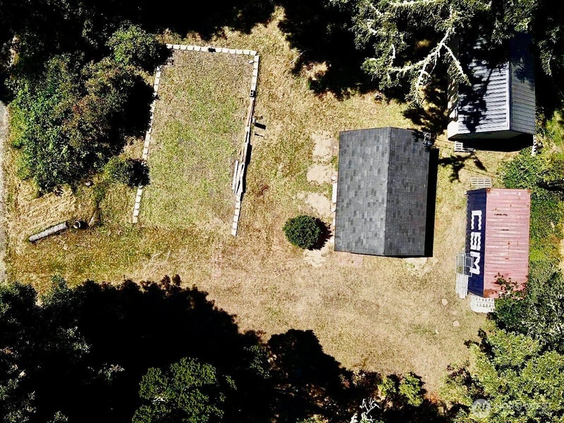 2463 W Pleasant Drive