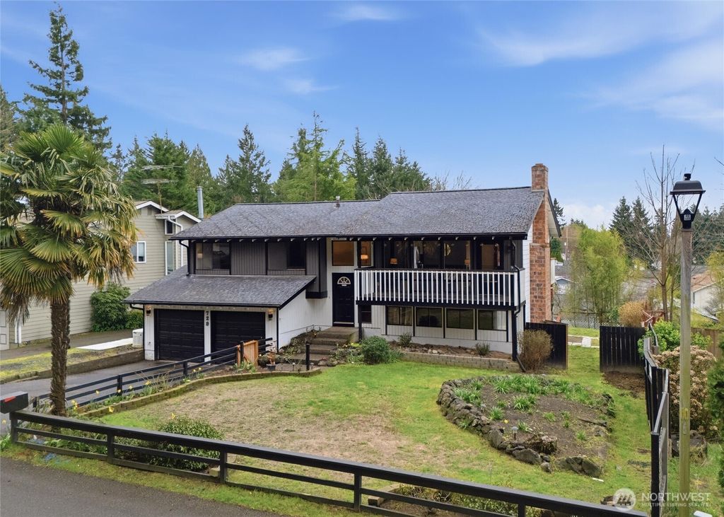 Photo of 729 NE Pinecrest Drive, Bremerton, WA 98311 (MLS # 2494806)