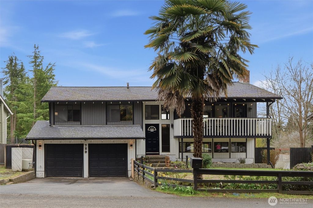 Photo of 729 NE Pinecrest Drive, Bremerton, WA 98311 (MLS # 2494806)