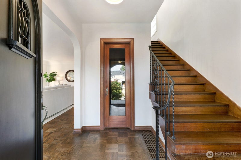 413 Lynn Street