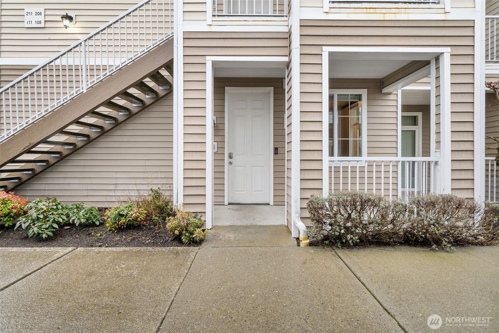 Photo of 10015 186th Place E #111, Puyallup, WA 98375 (MLS # 2520332)