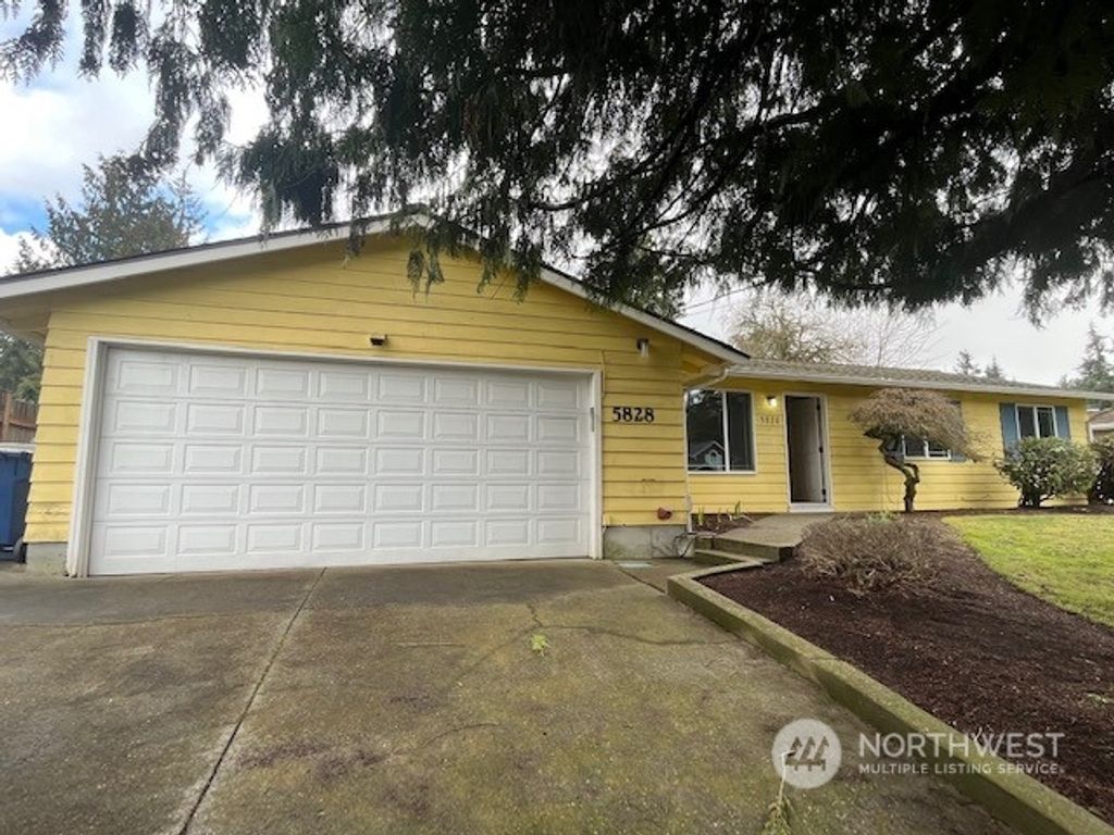 Photo of 5828 155th Avenue NE, Redmond, WA 98052 (MLS # 2043743)