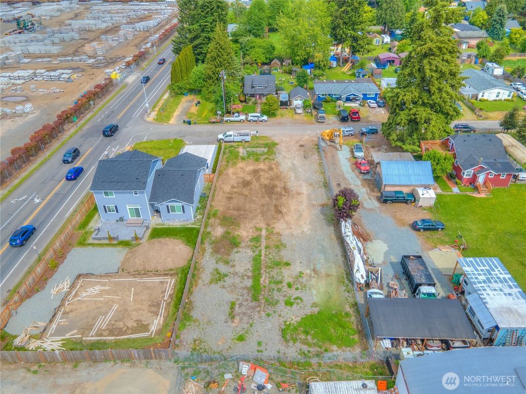 Photo of 2905 B Street SE, Auburn, WA 98002 (MLS # 2469766)