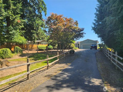 Photo of 2733 SW Vantage Avenue, Olympia, WA 98512 (MLS # 2411050) Photo of 2733 SW Vantage Avenue, Olympia, WA 98512 (MLS # 2411050)
