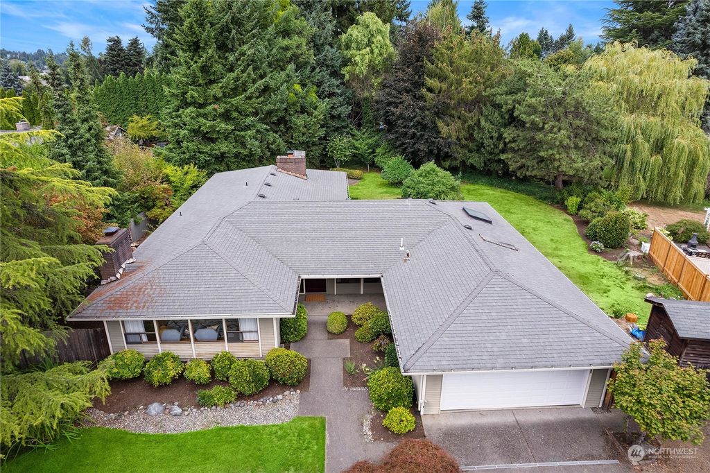 Photo of 40 Chelan Key Ky, Bellevue, WA 98006 (MLS # 2149142)