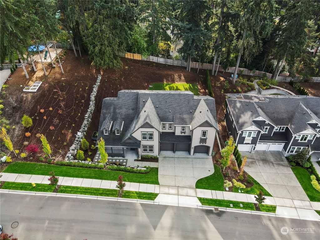 Photo of 11811 NE 45th Street, Kirkland, WA 98033 (MLS # 2176636)