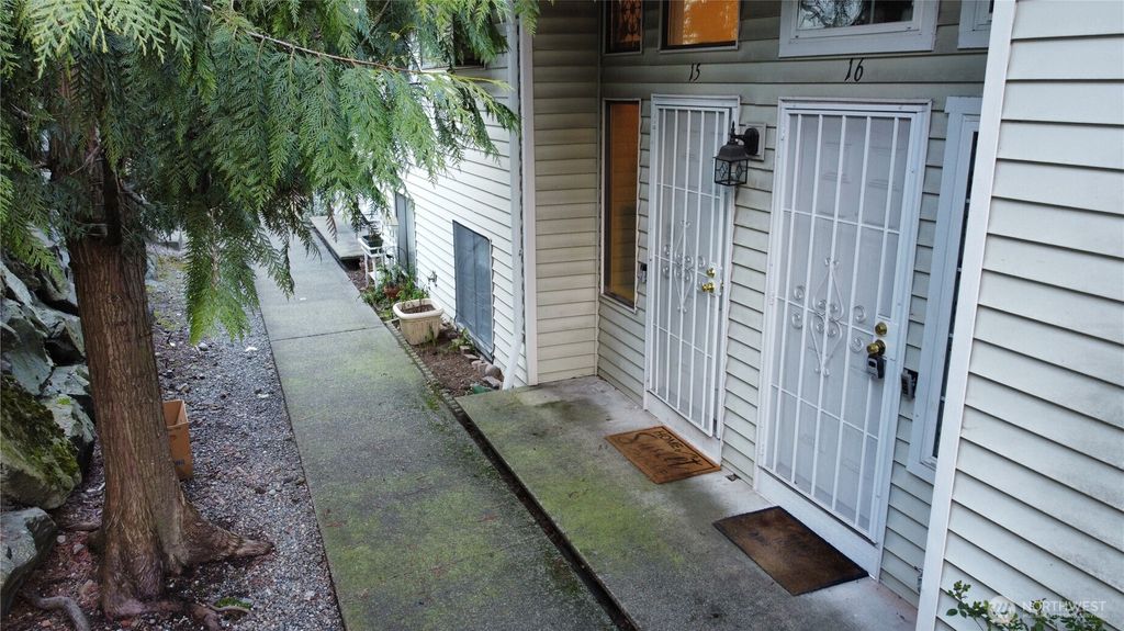 Photo of 15625 42nd Avenue S #15, Tukwila, WA 98188 (MLS # 2332215)