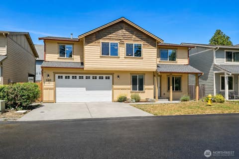 Photo of 220 NE Tronson Circle, Bremerton, WA 98311 (MLS # 2537025)
