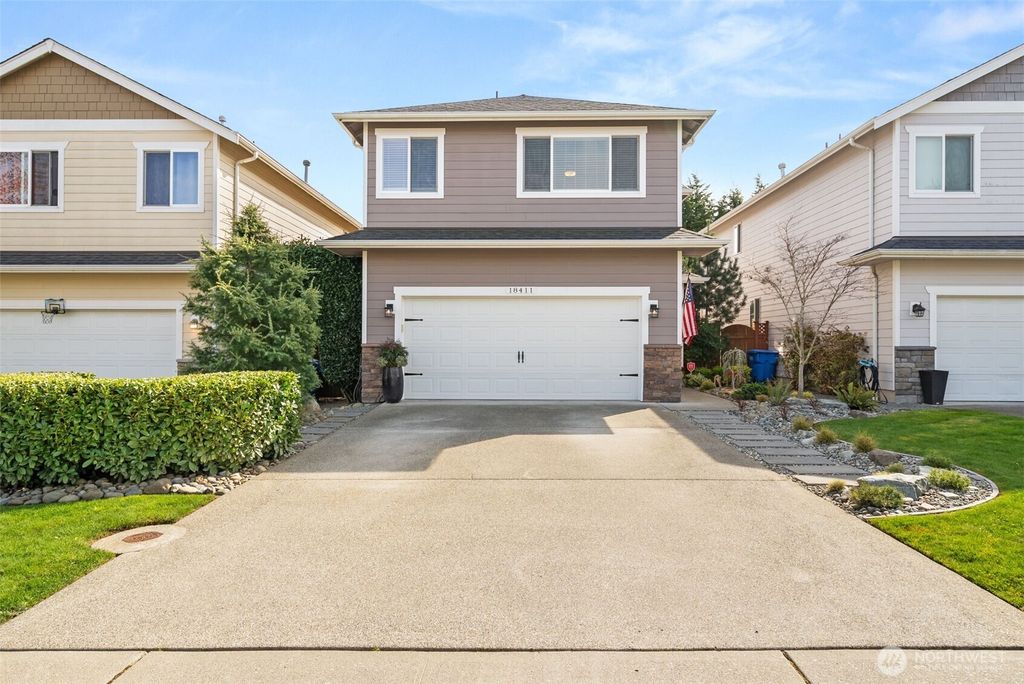 Photo of 18411 104th Street Ct E, Bonney Lake, WA 98391 (MLS # 2500225)