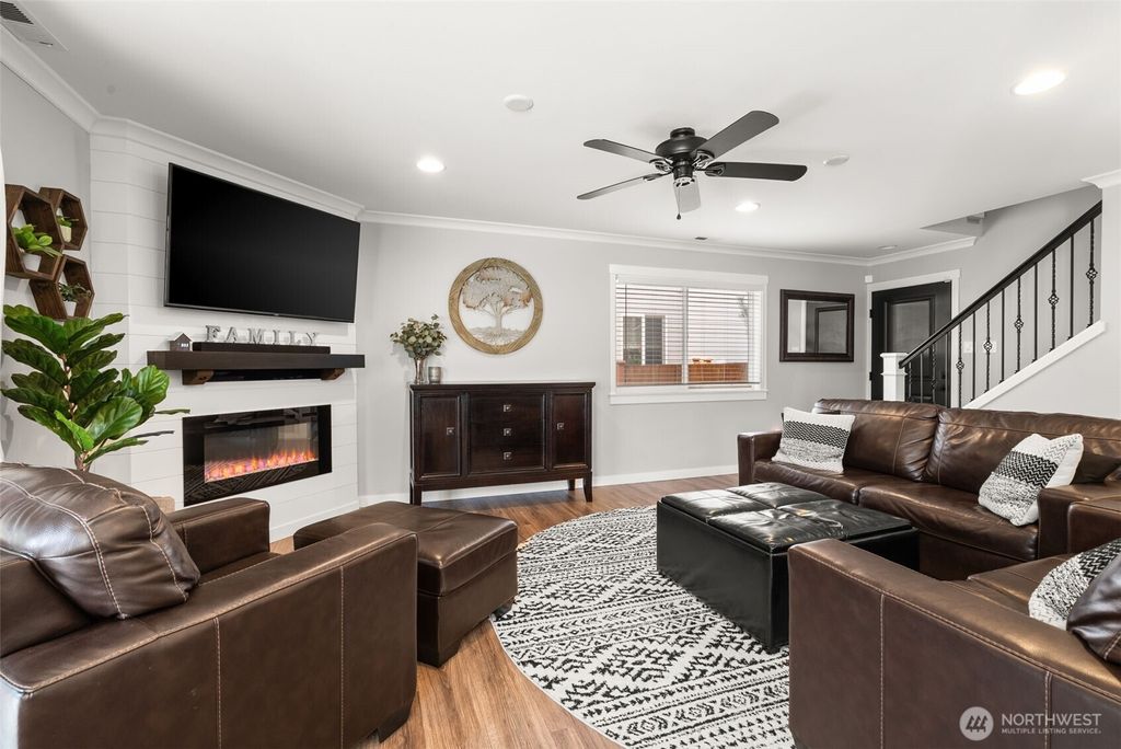 Photo of 18411 104th Street Ct E, Bonney Lake, WA 98391 (MLS # 2500225)