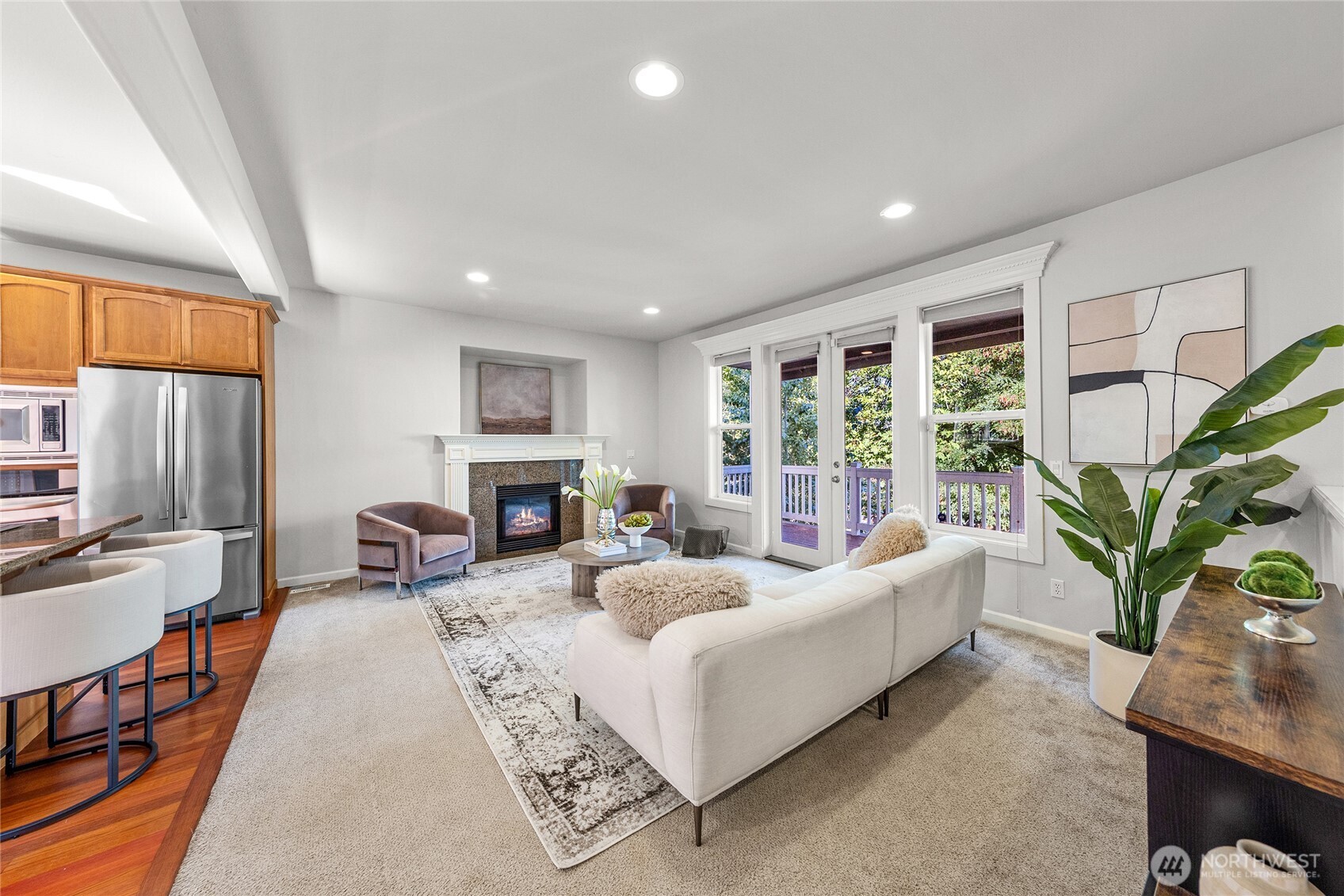 376 Graham Avenue NE