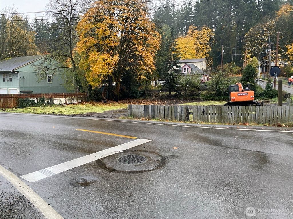 Photo of 631 Park Street, Shelton, WA 98584 (MLS # 2457050)