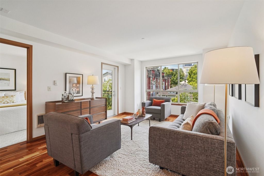 Photo of 412 11th Avenue #504, Seattle, WA 98122 (MLS # 2398573)