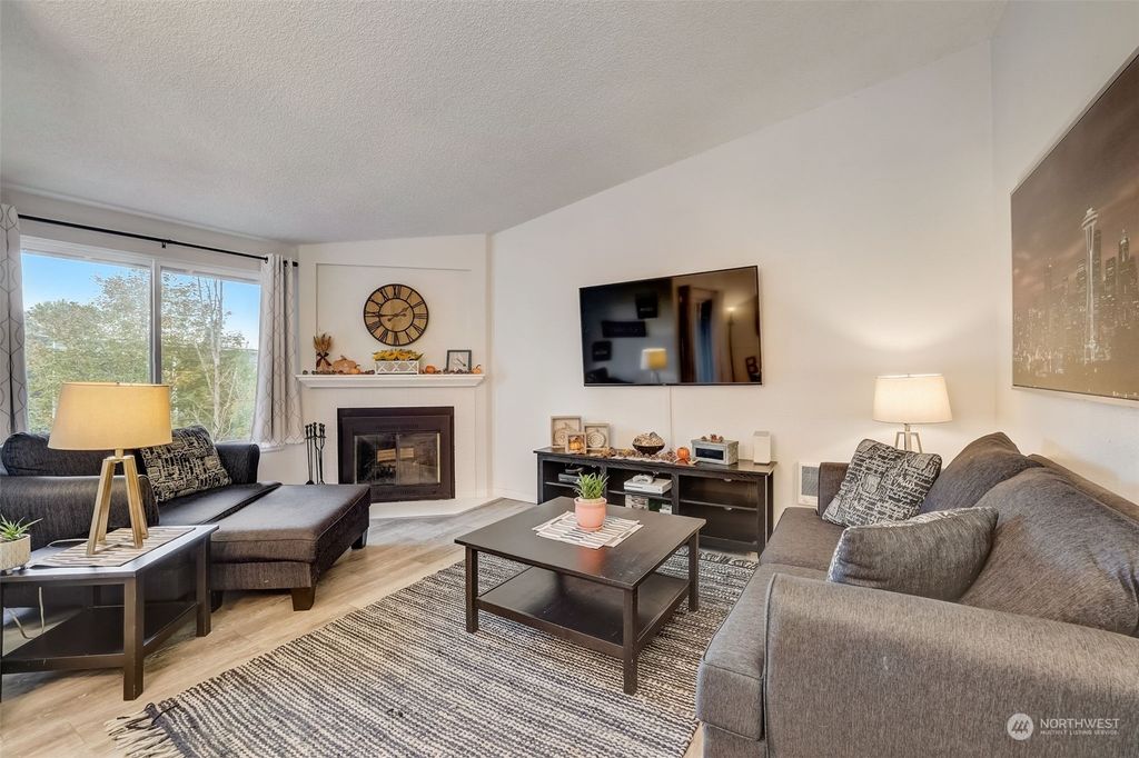 Photo of 4006 S 158th Street #F, Tukwila, WA 98188 (MLS # 2176767)