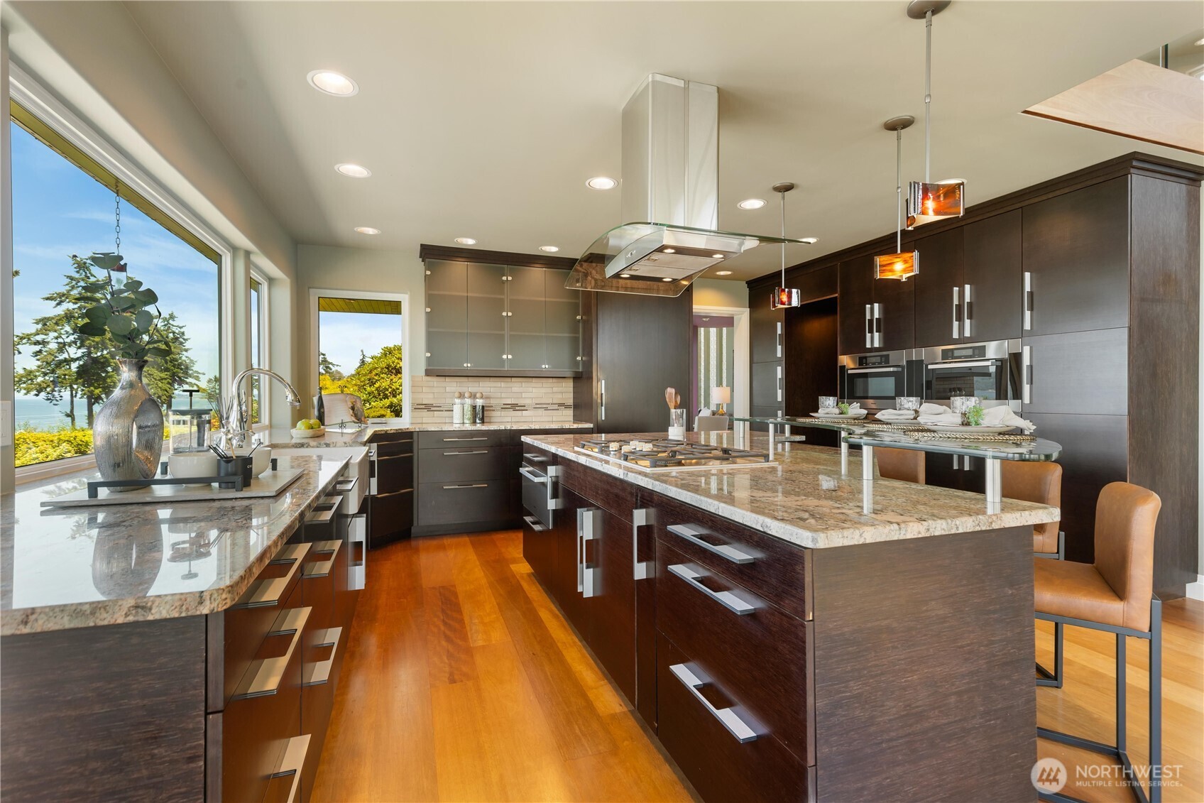 9814 Marine View Drive