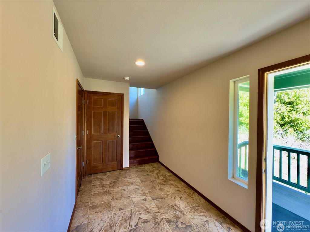 Photo of 189 S Sand Dune Avenue SW, Ocean Shores, WA 98569 (MLS # 2461075)