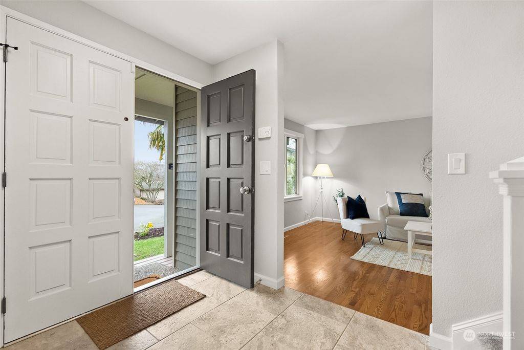 Photo of 29434 4th Avenue S, Federal Way, WA 98003 (MLS # 2031596)