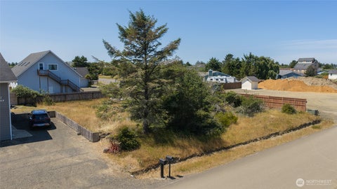 Photo of 963 Silver King Avenue SE, Ocean Shores, WA 98569 (MLS # 2555232)