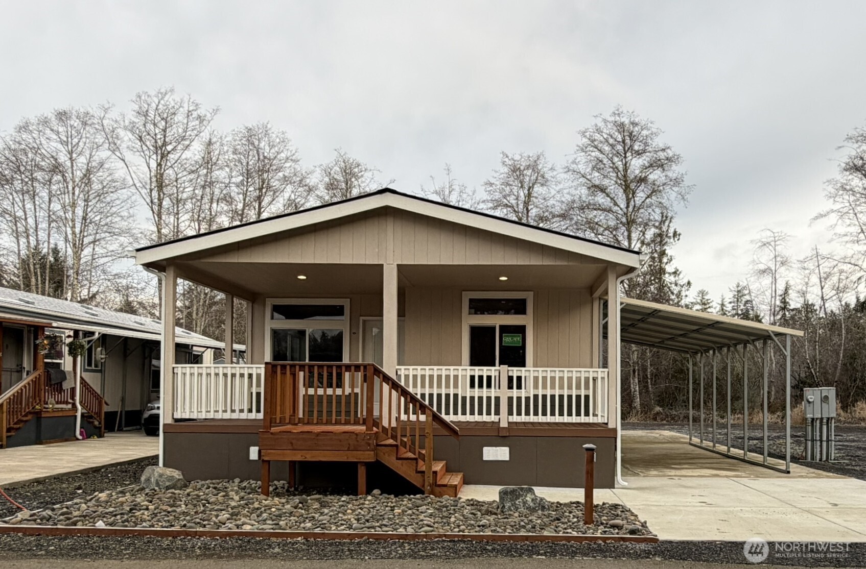 2010 Broadway Avenue 20