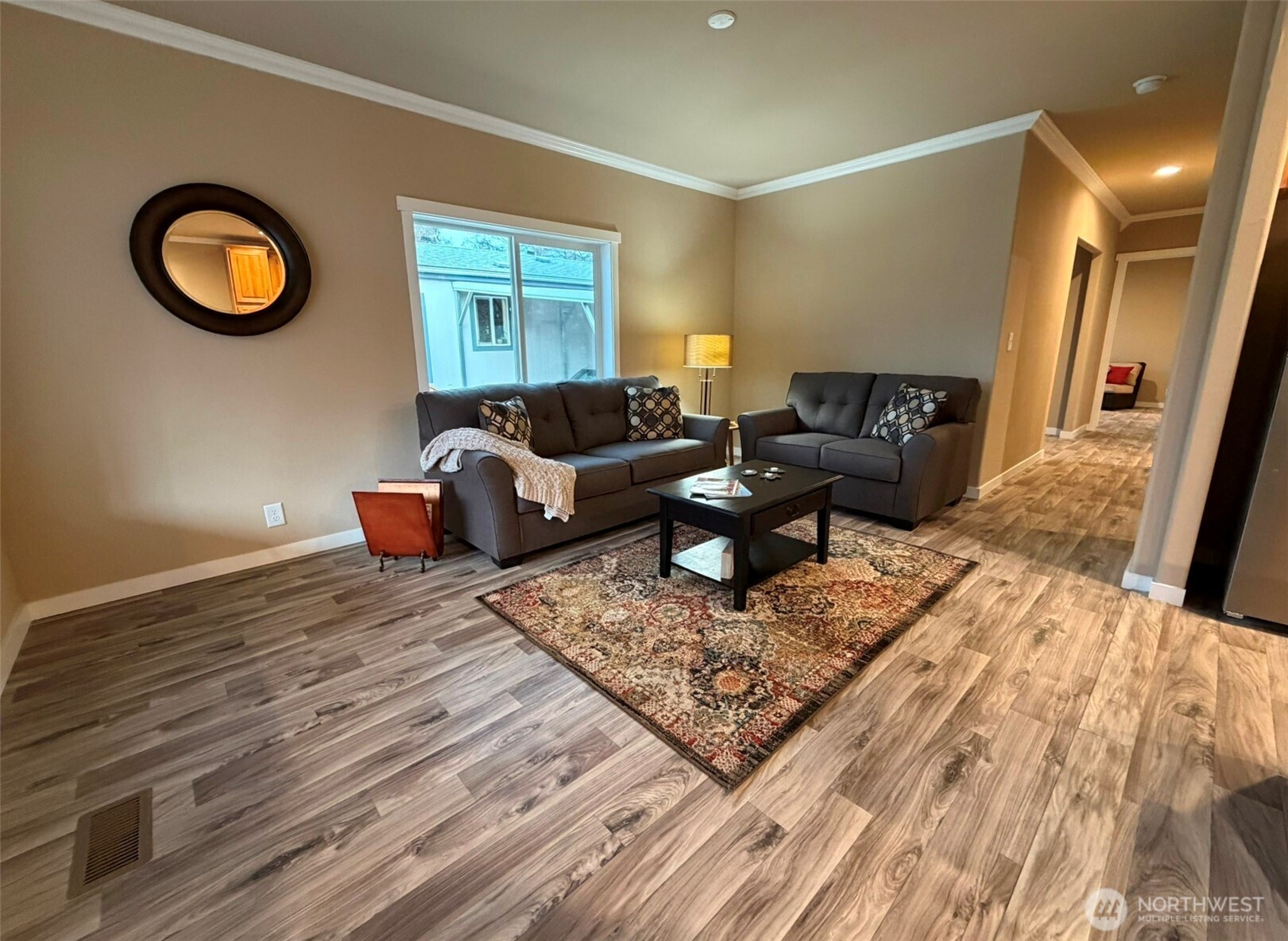 2010 Broadway Avenue 20