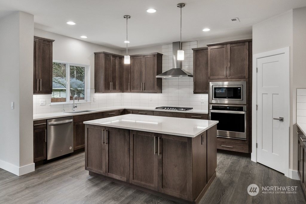 Photo of 12229 67th Avenue SE, Snohomish, WA 98296 (MLS # 2058464)