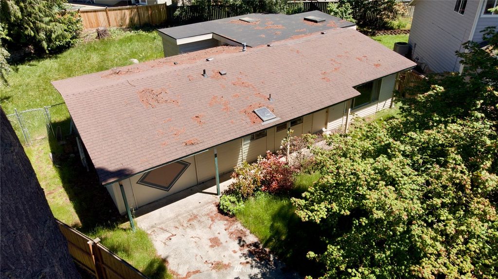 Photo of 32606 8th Court S, Federal Way, WA 98003 (MLS # 1954627)