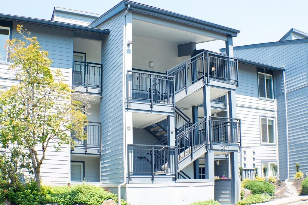 Photo of 2611 NE 4th Street #234, Renton, WA 98056 (MLS # 2388434)