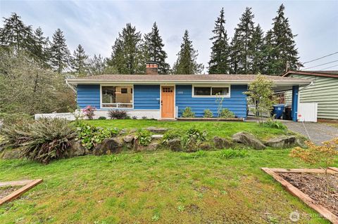 Photo of 11515 7th Avenue NE, Seattle, WA 98125 (MLS # 2499388)