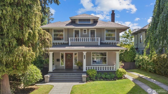 938 18th Avenue E, Seattle