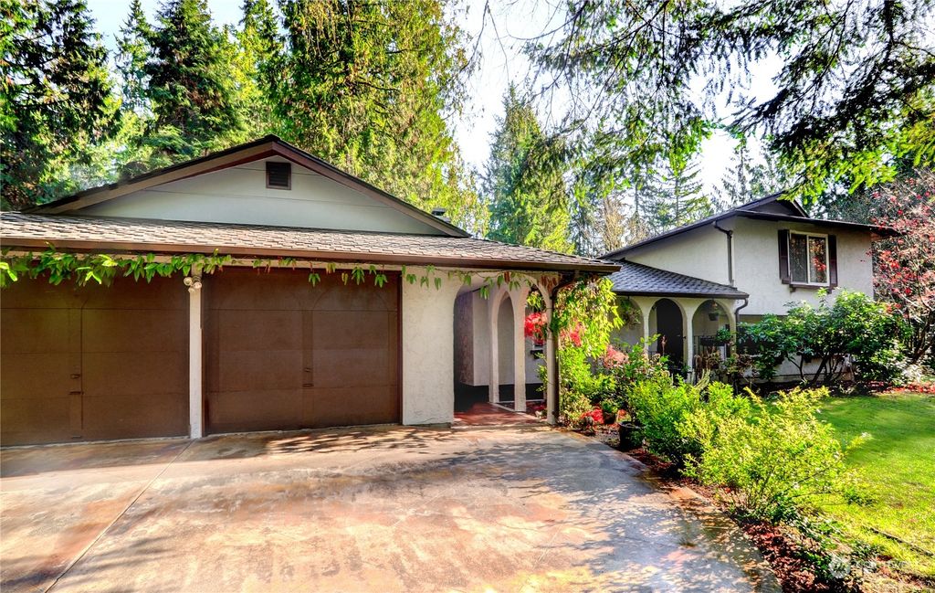Photo of 14030 Bear Creek Rd Rd NE, Woodinville, WA 98077 (MLS # 2180862)