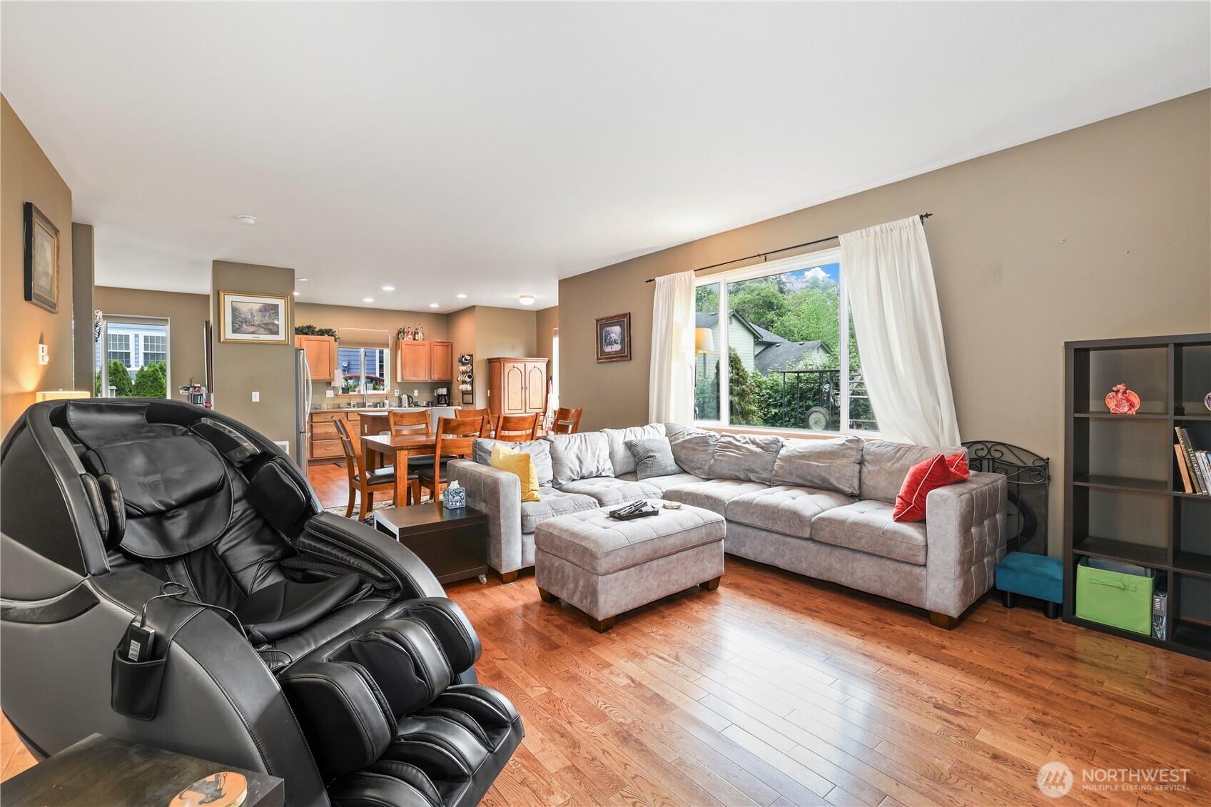 2305 S 254th Court