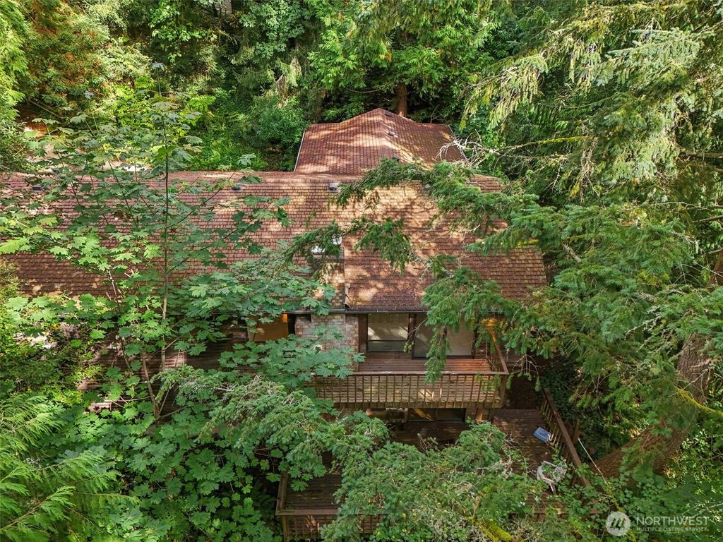Photo of 25529 SE 159th Street, Issaquah, WA 98027 (MLS # 2437792)