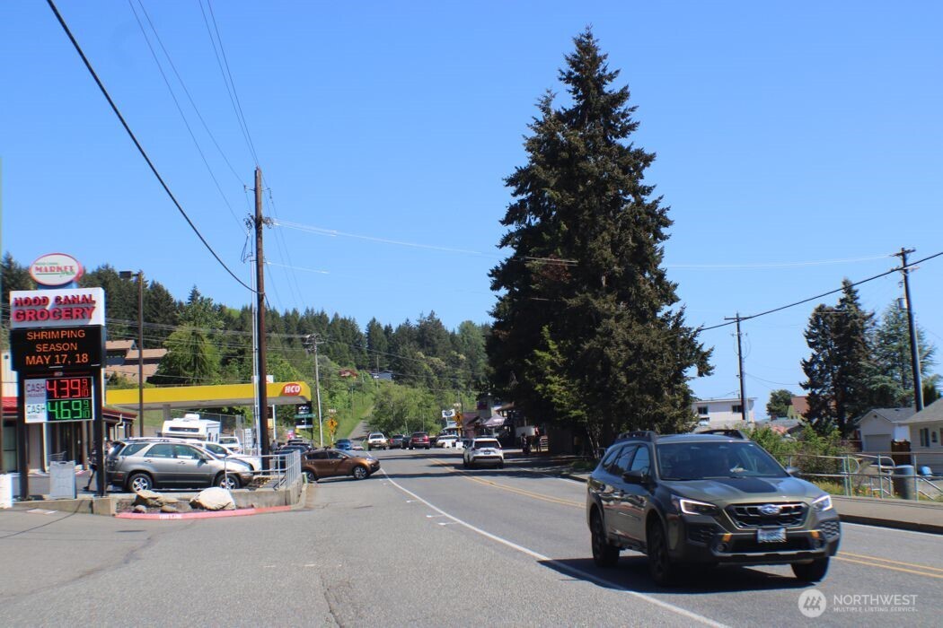 24113 N US Highway 101
